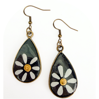 Earrings - Aparecida Teardrop