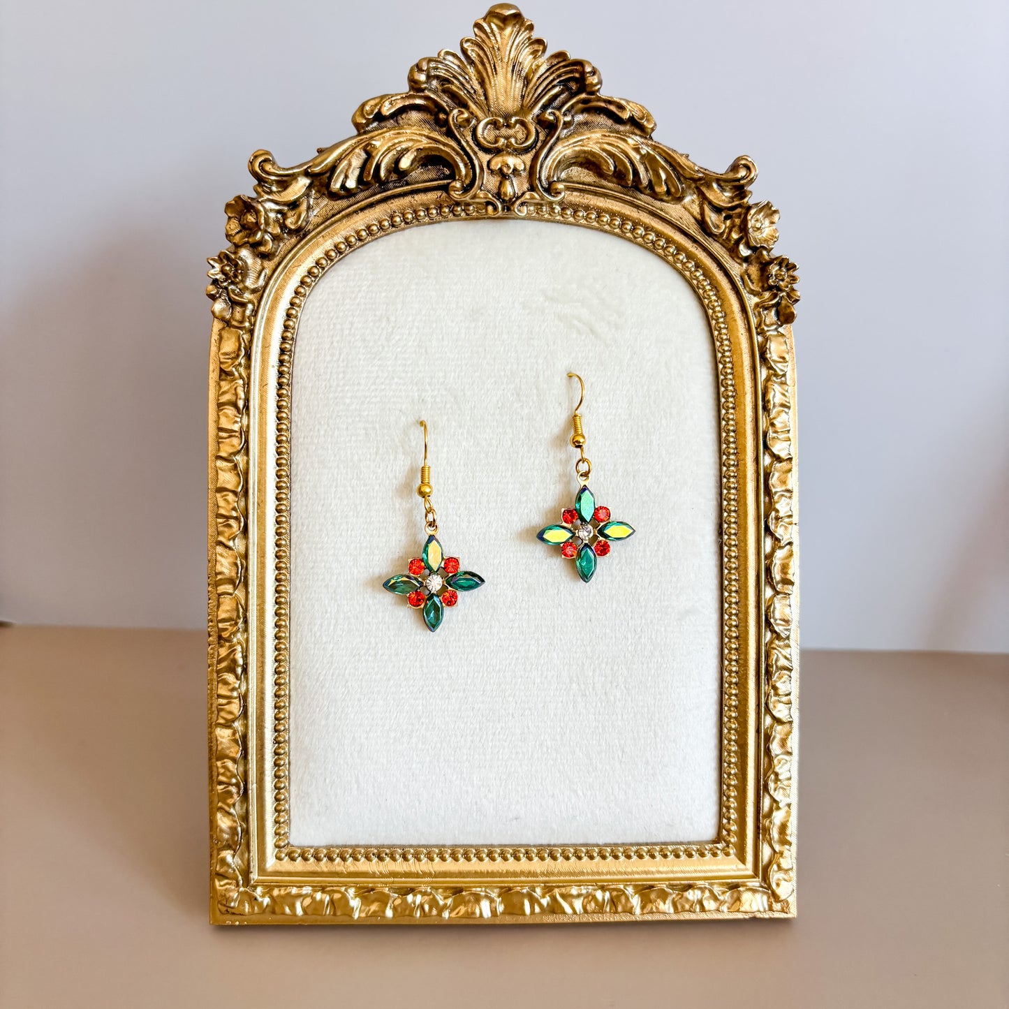 Earrings - Holly and Ivy